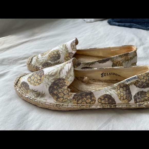 Soludos espadrilles size 8 US pineapples print - Picture 3 of 5